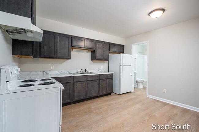 Building Photo - 1605 Bacon Ave