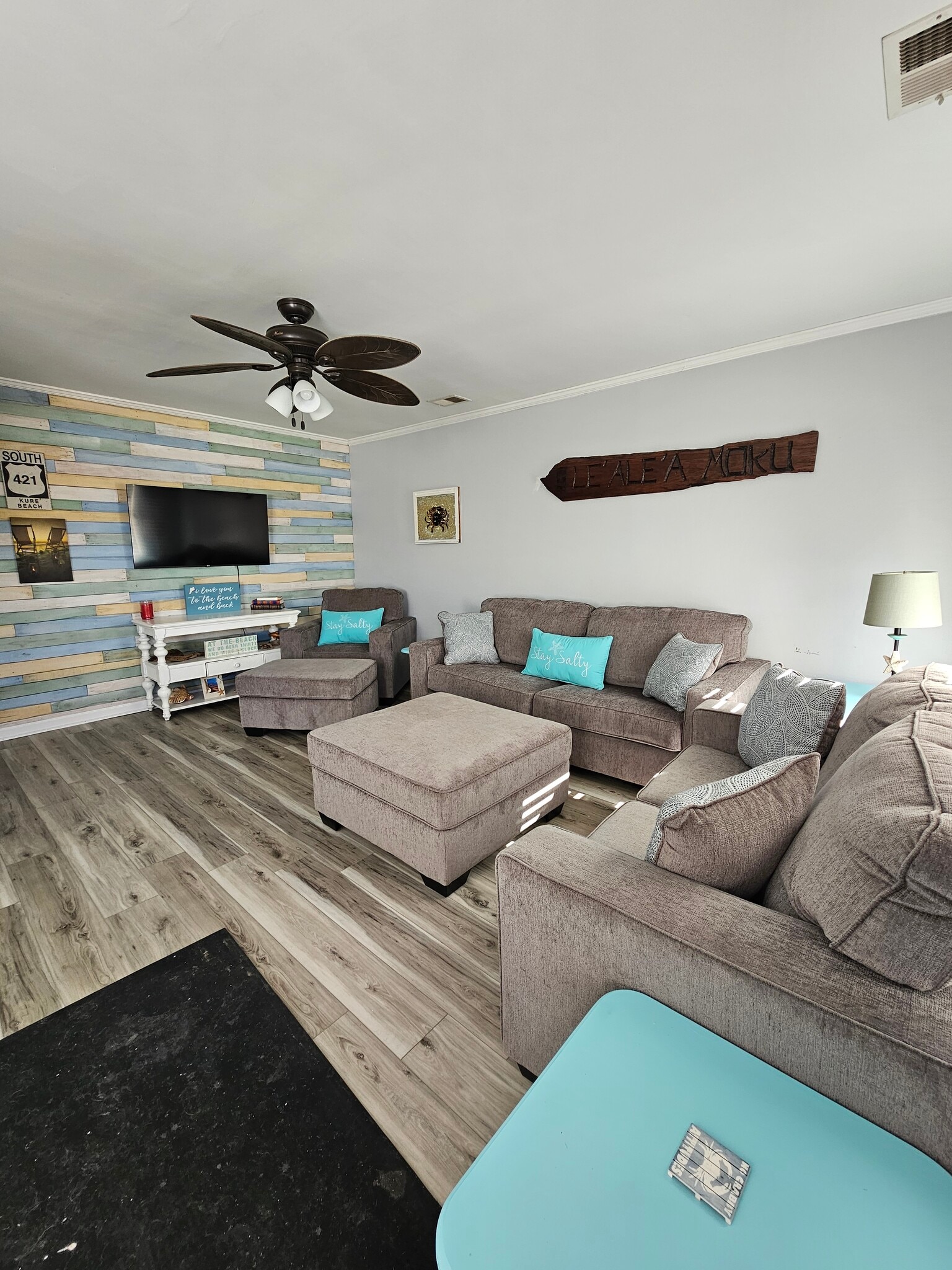 A -living room - 1207 Fort Fisher Blvd N