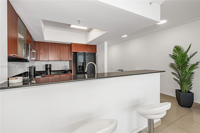 Building Photo - 16699 Collins Ave