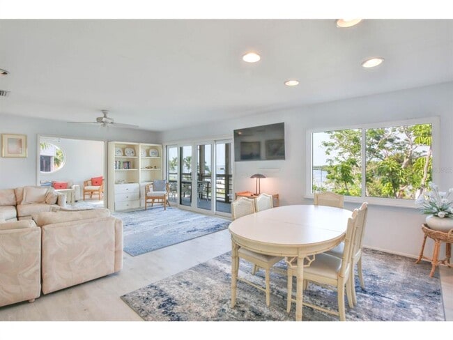 Building Photo - 3440 Gulf of Mexico Dr