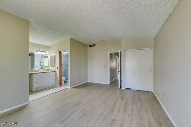 Building Photo - 5656 Maceta Ave