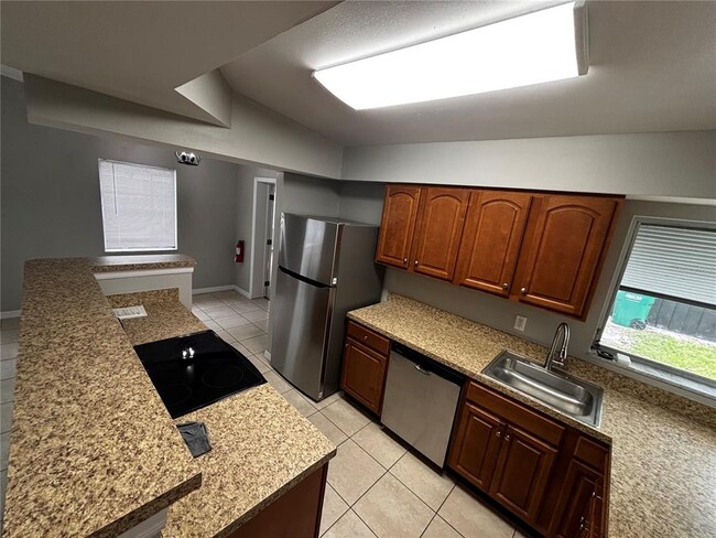 Building Photo - 1463 Renton St