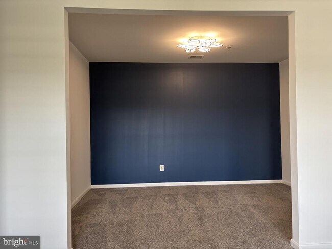 Building Photo - 594 Hopkins Landing Dr