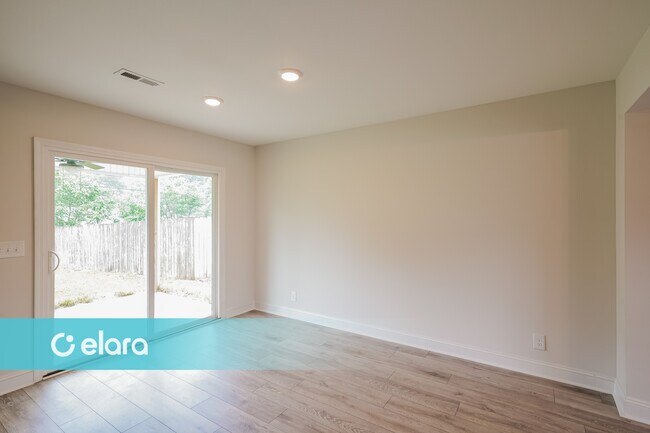 Building Photo - 230 King Rd