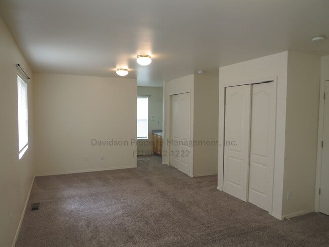 Building Photo - Great 3 Bedroom House in the Southern Powers Corridor