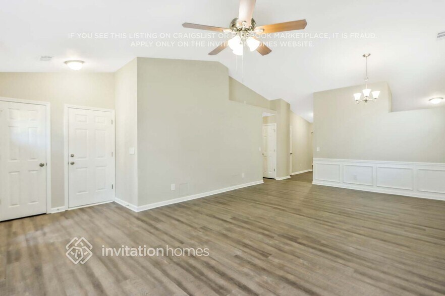 Building Photo - 3823 Landgraf Cove