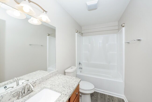 Building Photo - 122 Village Pkwy