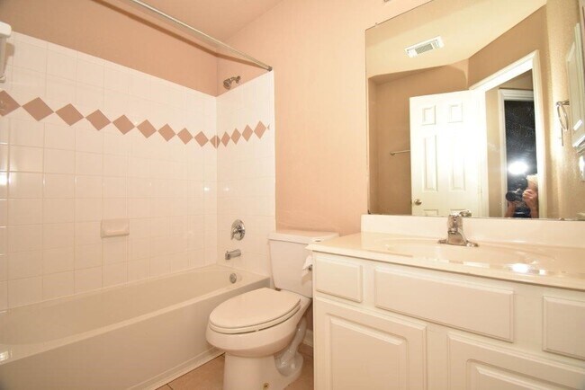 Building Photo - 7027 Crockett Ridge Dr