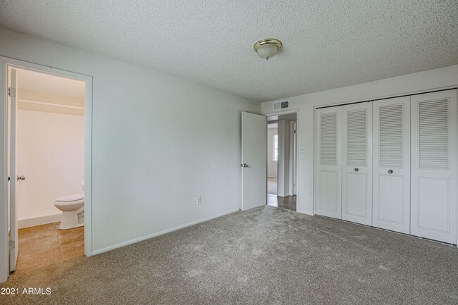 Building Photo - 14228 N 38th St