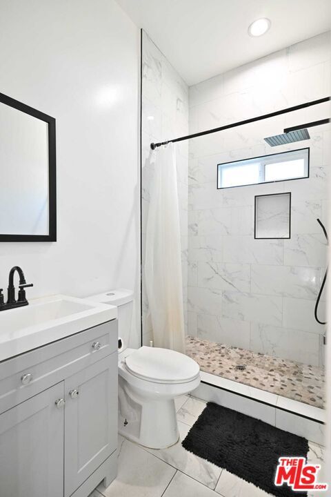 Building Photo - 6961 Balcom Ave