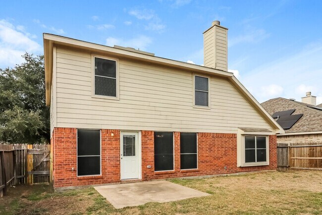 Building Photo - 16707 Great Oaks Glen Dr