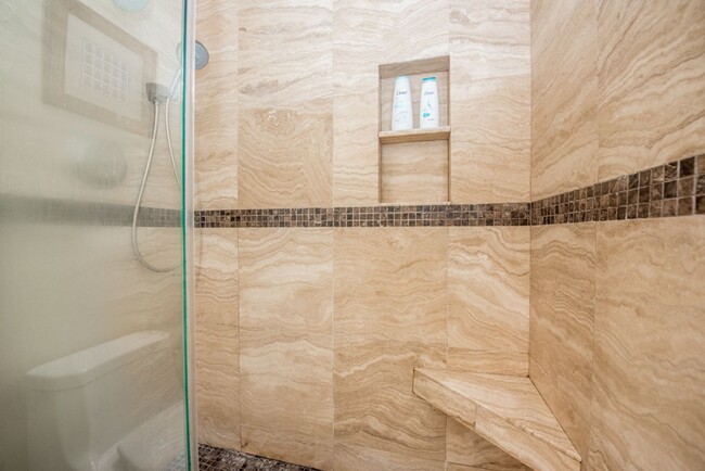 Building Photo - Corsica Villas: Upper 2 Bedroom 1 Bath Condo