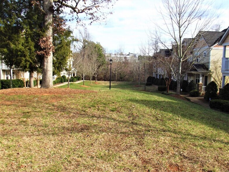 Building Photo - 10338 McGoogan Ln