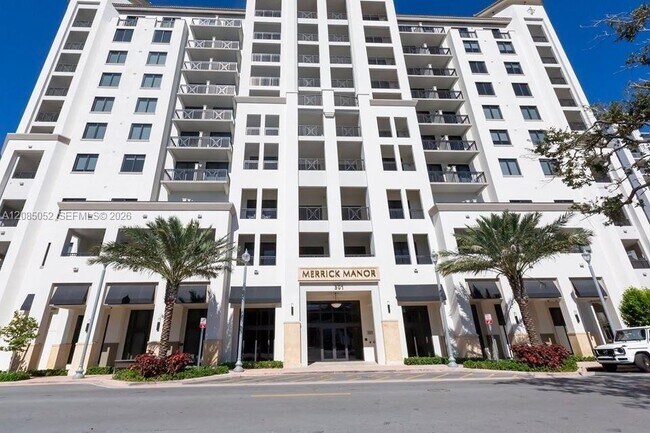Building Photo - 301 Altara Ave