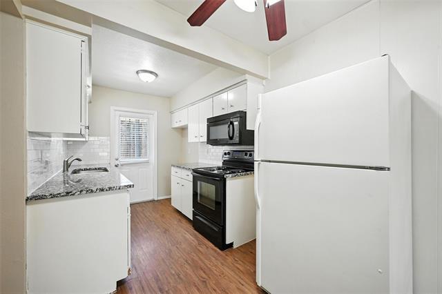 Building Photo - 103 W Brown St