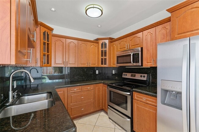 Building Photo - 1381 W 63rd St