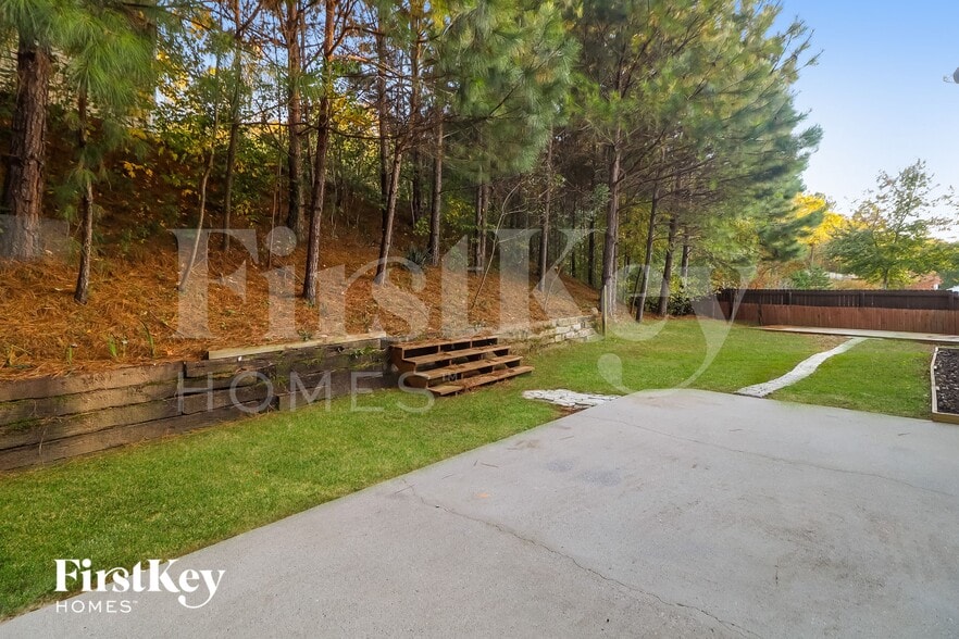 Building Photo - 5491 Skylar Creek Ln NE