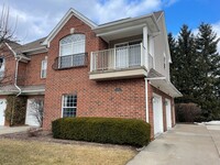 Building Photo - Shelby Twp 2-bedroom, 2-bath condo-style w...