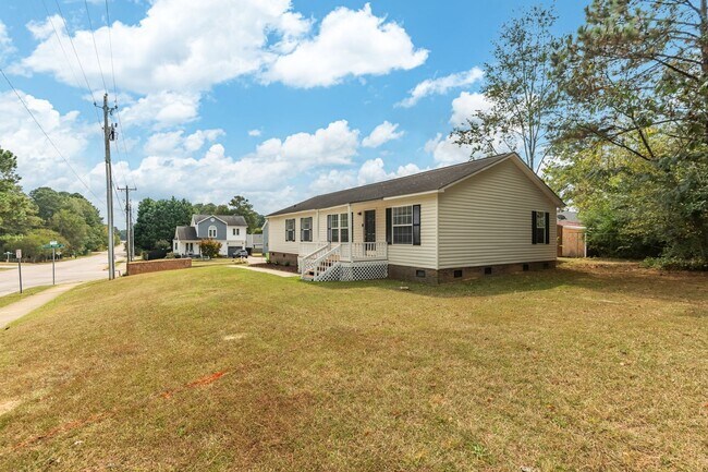 Building Photo - Charming 4 bedroom home in South Raleigh!