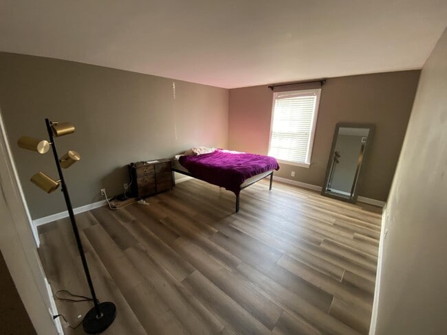 Building Photo - 3188 Hillsboro Pike