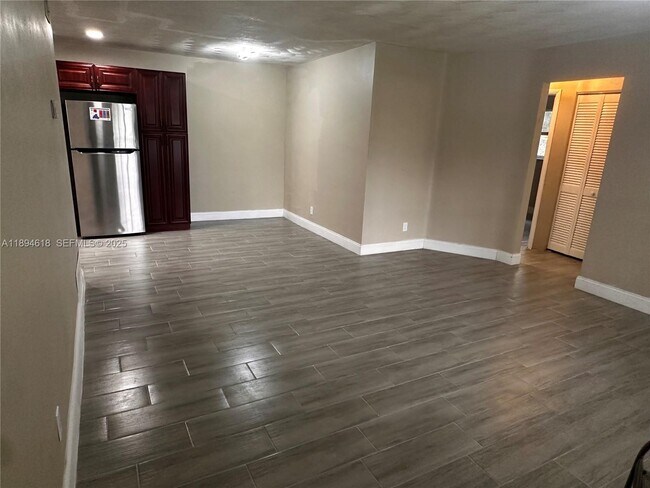 Building Photo - 3761 NW 9th St