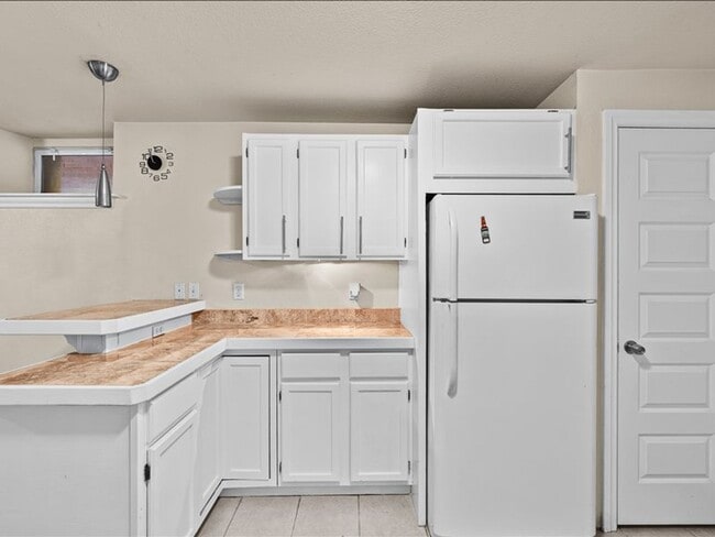 Building Photo - A 1 bed in the Heart of Five Points