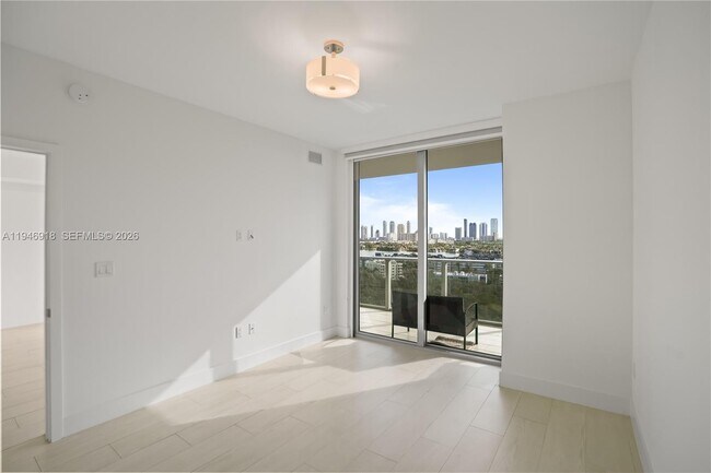 Building Photo - 16385 Biscayne Blvd