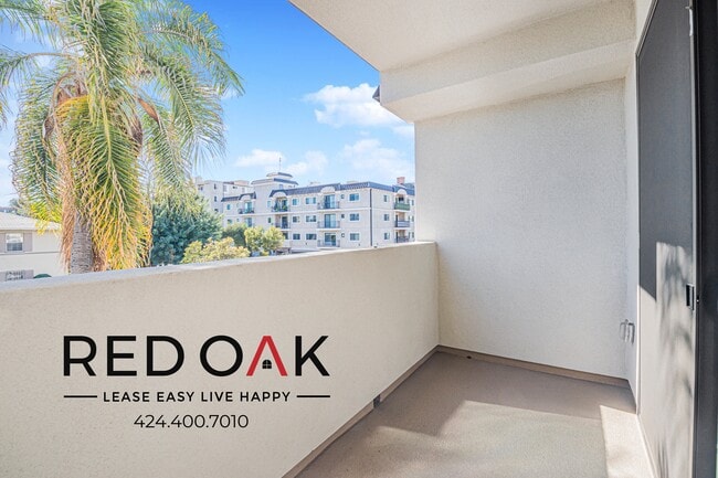 Building Photo - 856 S Gramercy Dr