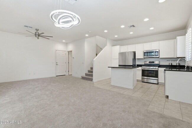 Building Photo - 1647 S 83rd Pl