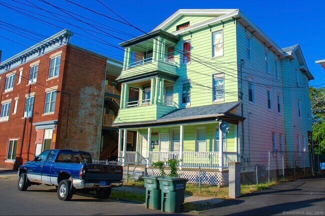Primary Photo - 442 Carroll Ave