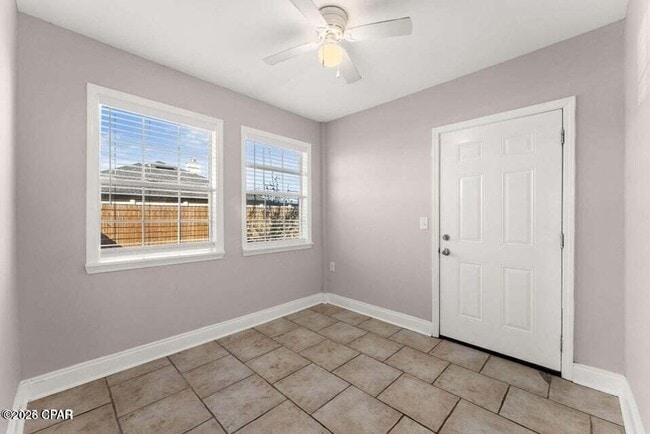 Building Photo - 9110 Sunshine Dr