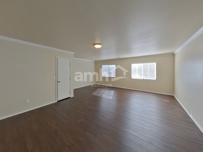 Building Photo - 1752 Quartz Landing Ave