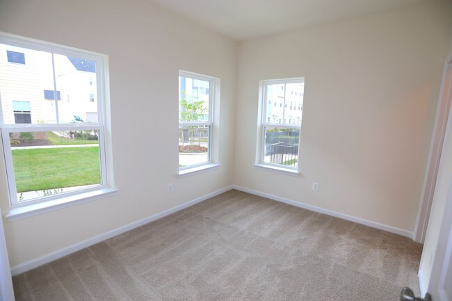 Building Photo - 14317 Summit View Ln