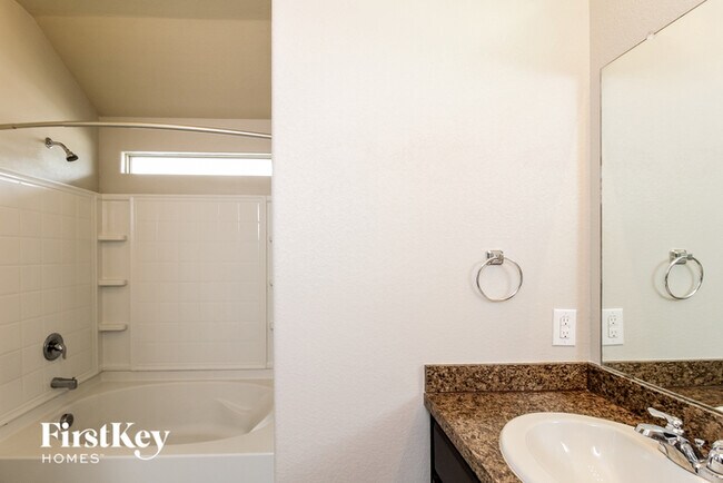 Building Photo - 303 Preakness Ln