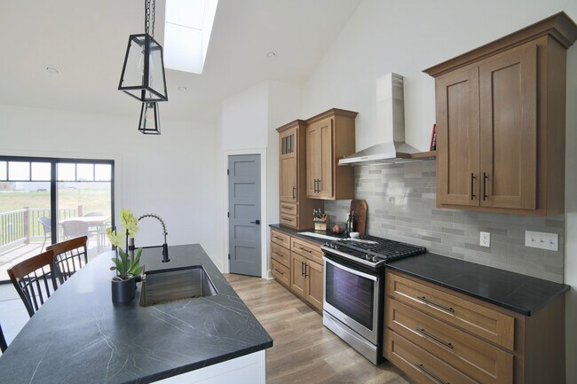 Building Photo - 1830 22nd St S