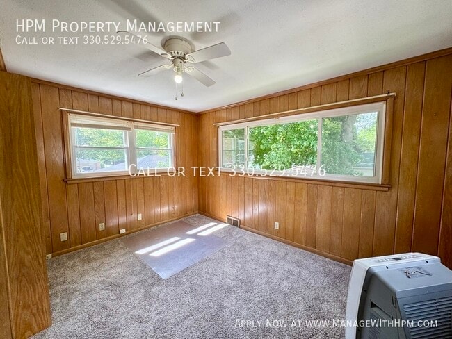 Building Photo - 1803 Tanglewood Dr
