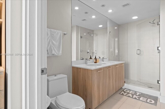 Building Photo - 501 NE 31st St