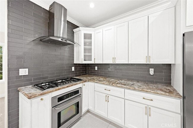 Building Photo - 416 N Altura Rd