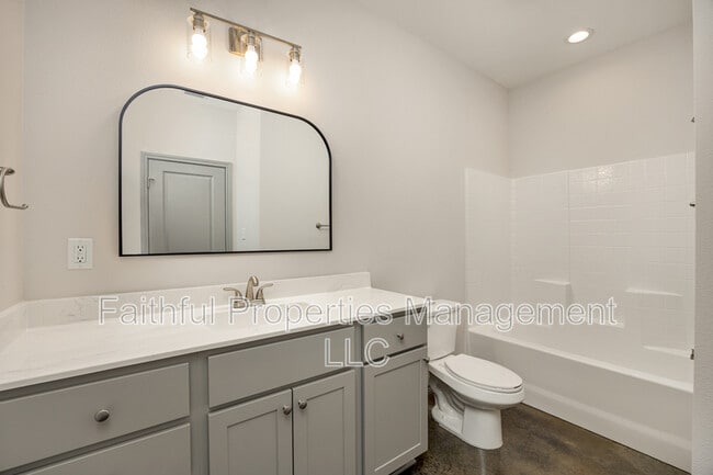 Building Photo - 10407 County Rd 2180