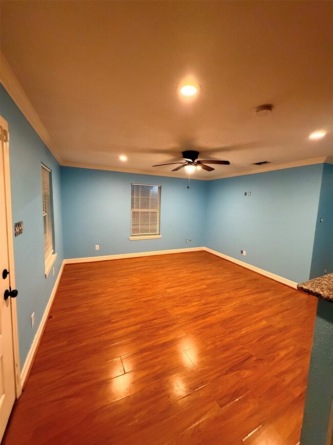 Building Photo - 110 Gans St