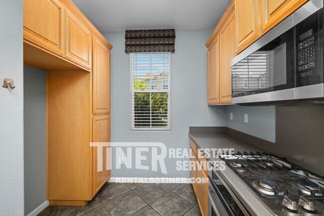 Building Photo - 3681 Tice Creek Way