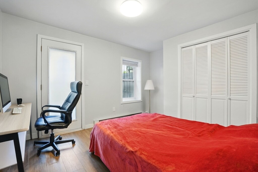 Building Photo - 100 E Brookline St