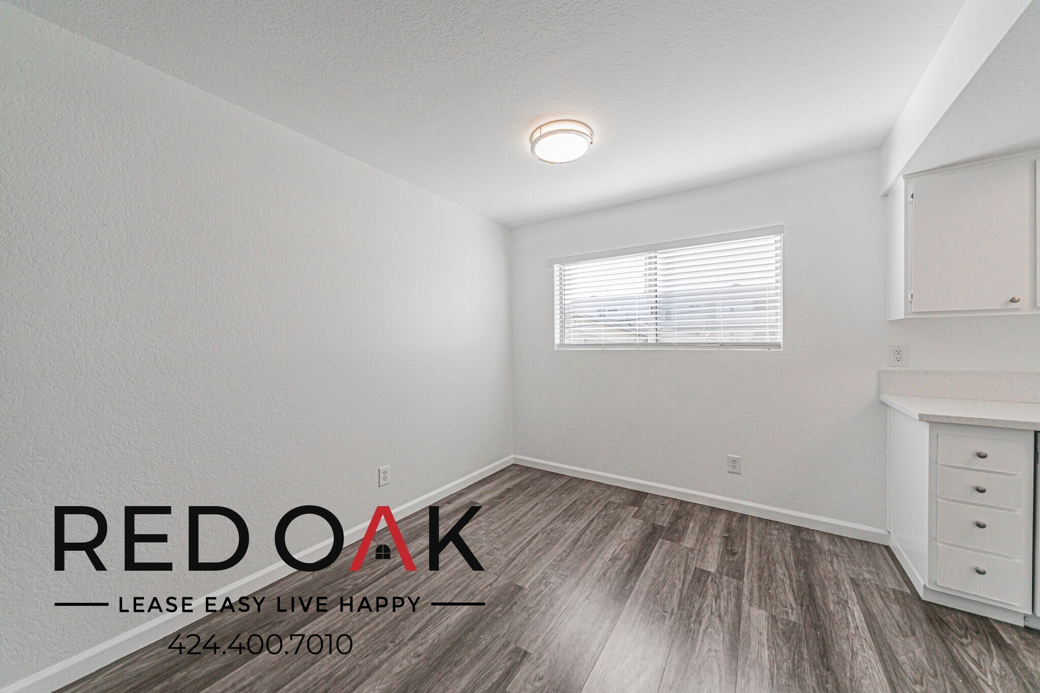 Building Photo - 4551 W 159th St