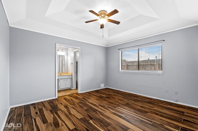 Building Photo - Check Out This 3 Bedroom 2 Bath Close to B...