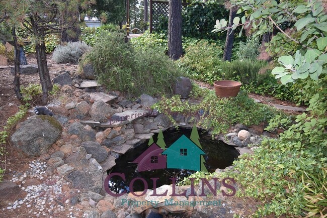 Building Photo - 10959 Henson Way