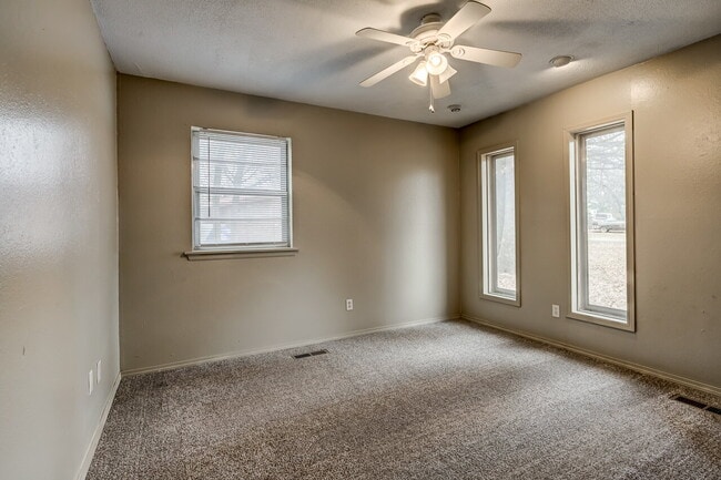 Building Photo - For Lease--3 Bedroom in Perkins OK