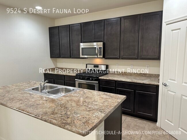 Building Photo - Fantastic Find in Vail Mountain Estates!!!!!