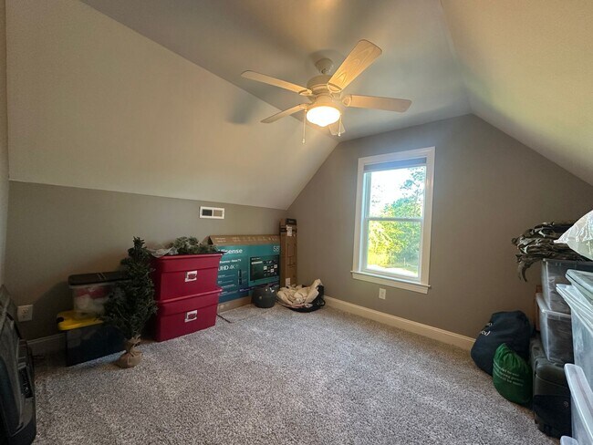 Building Photo - 225 Winding Creek Way