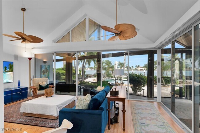 Building Photo - 883 Galleon Dr