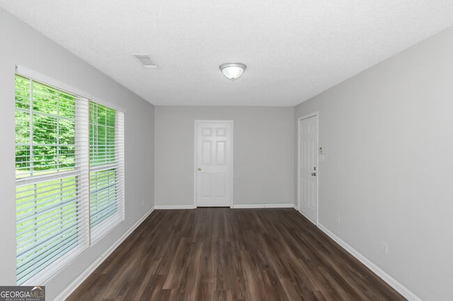 Building Photo - 1409 Randolph Ct